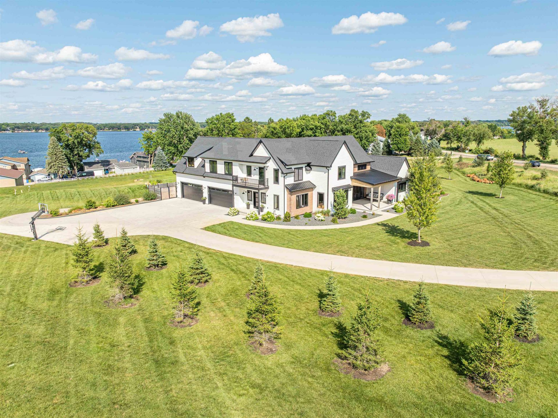 20548 168th Street , Spirit Lake, IA 51360 Main Photo