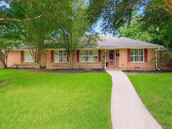 205 Thompson Drive, Richardson, TX 75080