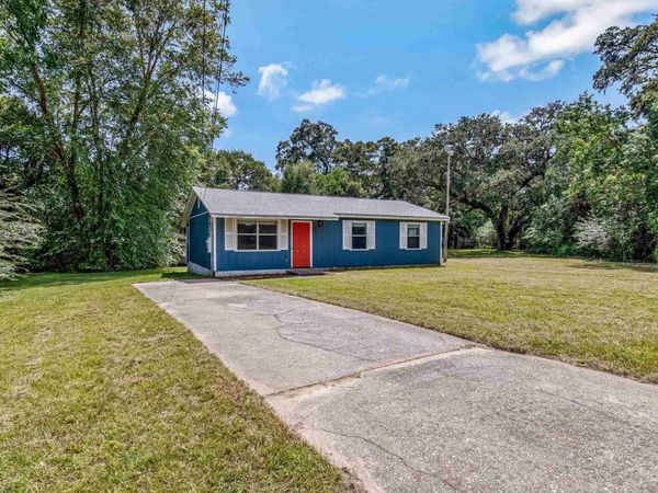 9 Geronimo Cir, Pensacola, FL 32506