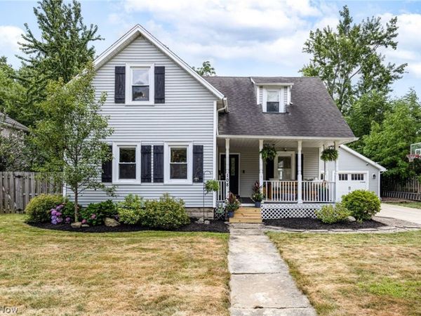 108 E Center Street , Berea, OH 44017