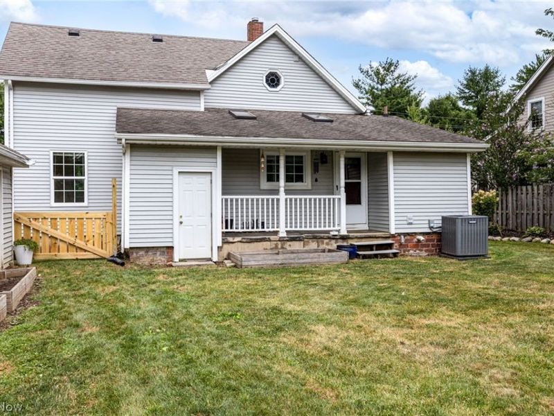 108 E Center Street, Berea, OH 44017 Photo 11
