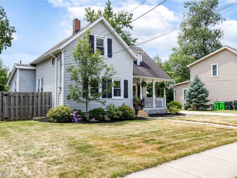 108 E Center Street, Berea, OH 44017 Photo 2