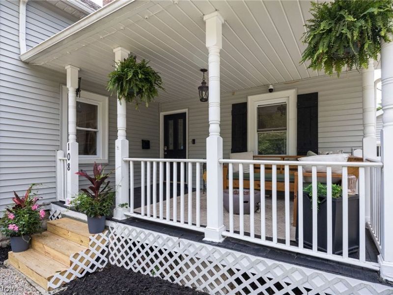 108 E Center Street, Berea, OH 44017 Photo 5