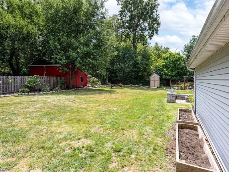 108 E Center Street, Berea, OH 44017 Photo 6