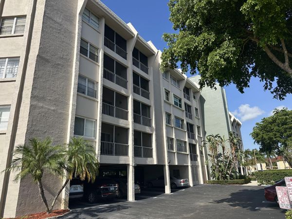 505 Spencer Drive, Unit 407, West Palm Beach, FL 33409