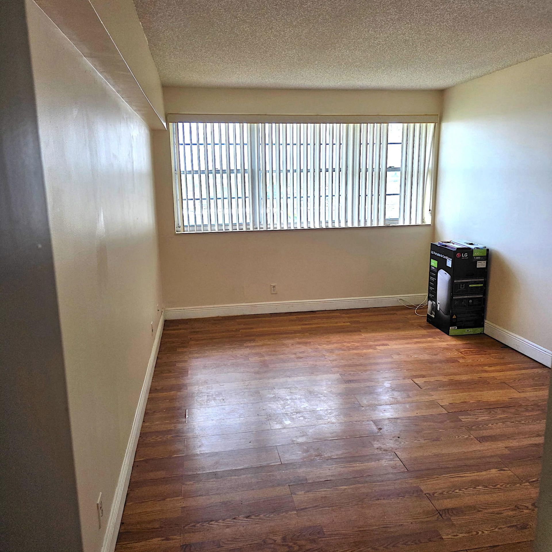 505 Spencer Drive, Unit 407, West Palm Beach, FL 33409 Photo