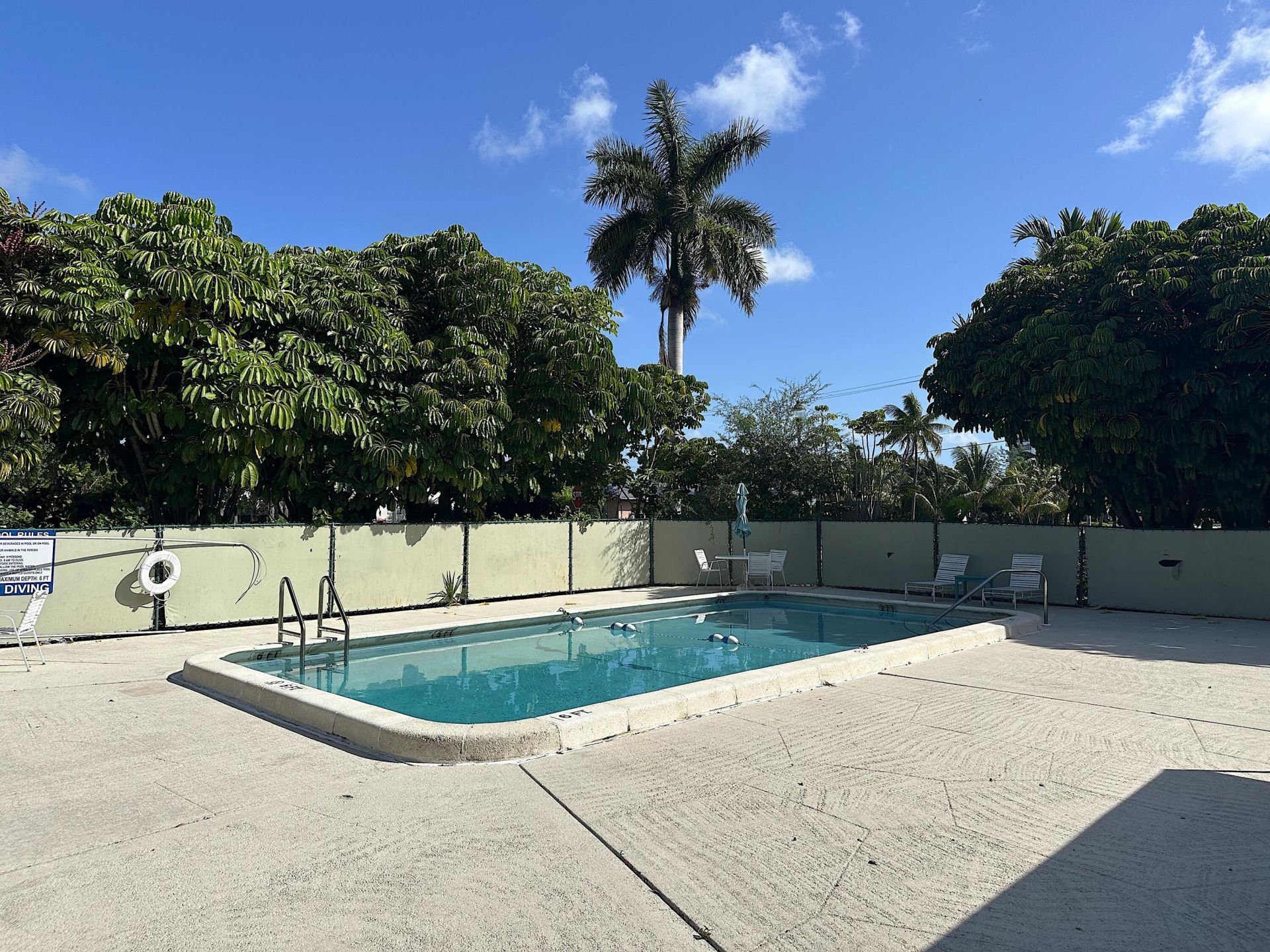505 Spencer Drive, Unit 407, West Palm Beach, FL 33409 Photo