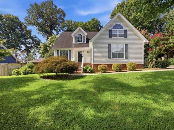 9811 Autumn Glen Drive, Soddy Daisy, TN 37379