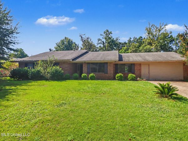 1307 Wisteria Lane, Long Beach, MS 39560