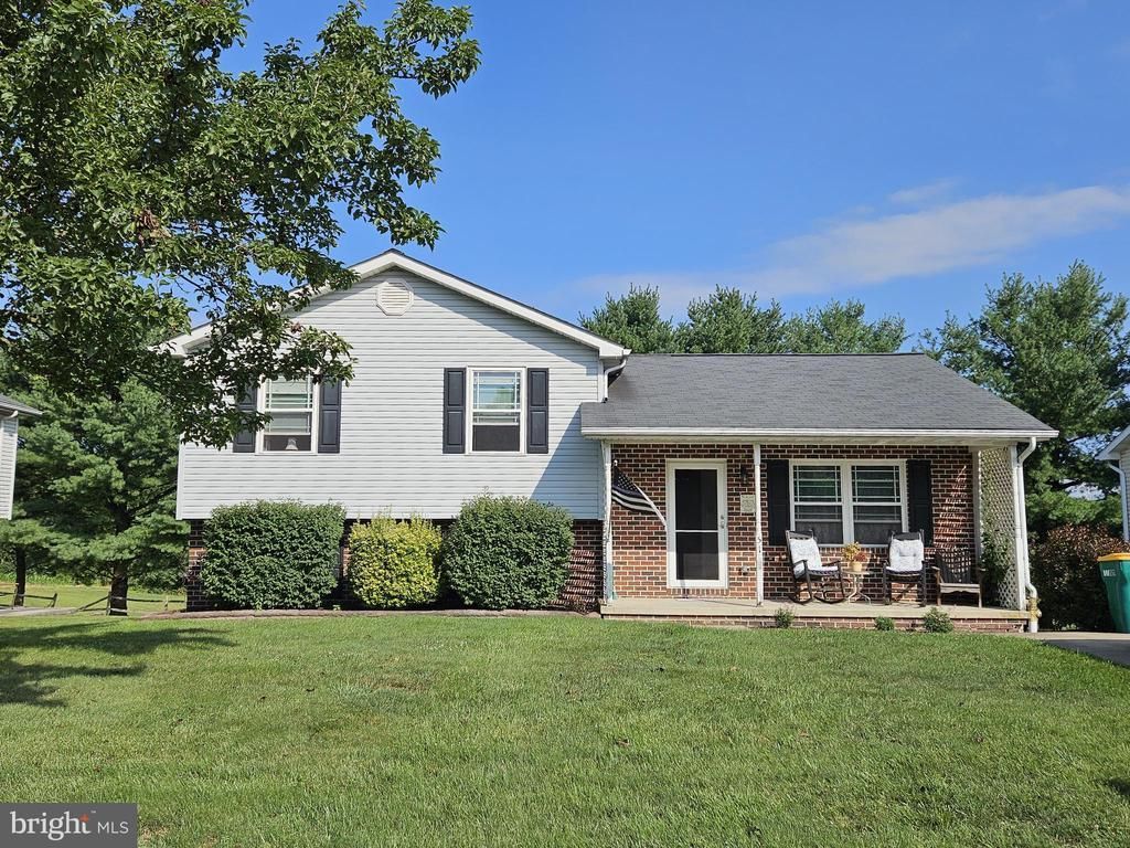 51 MASON DIXON DRIVE, LITTLESTOWN, PA 17340