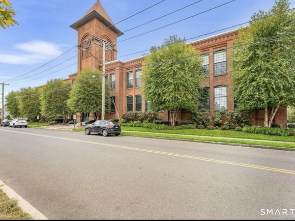 25 Grand, Unit 111, Norwalk, CT 06851