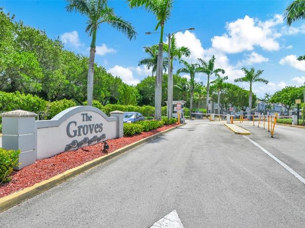 1681 SE 30th St , Unit 1681, Homestead, FL 33035