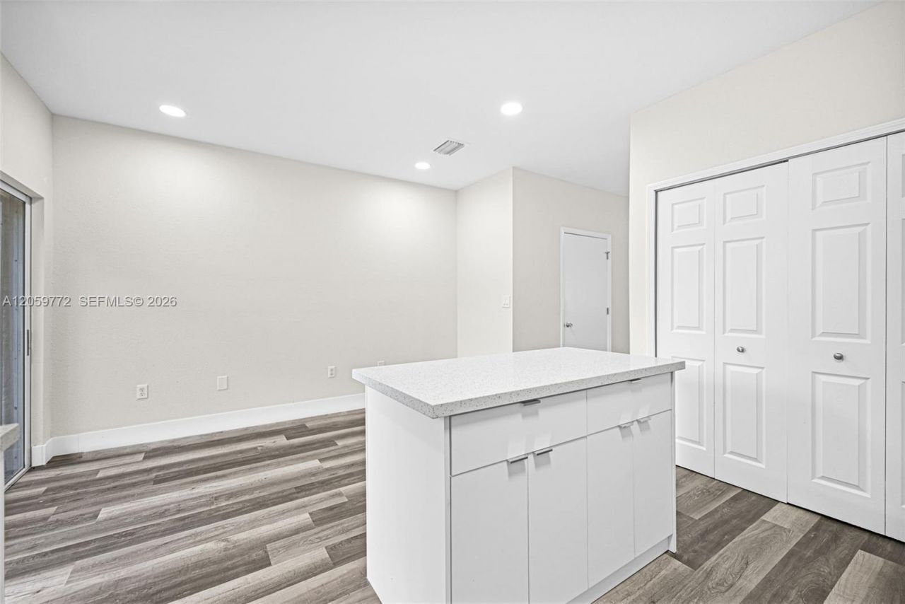 1681 SE 30th St , Unit 1681, Homestead, FL 33035 Photo