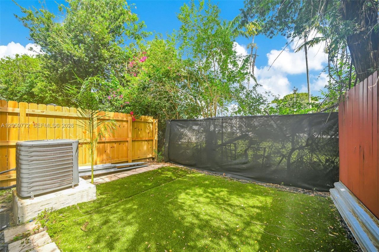 1681 SE 30th St , Unit 1681, Homestead, FL 33035 Photo