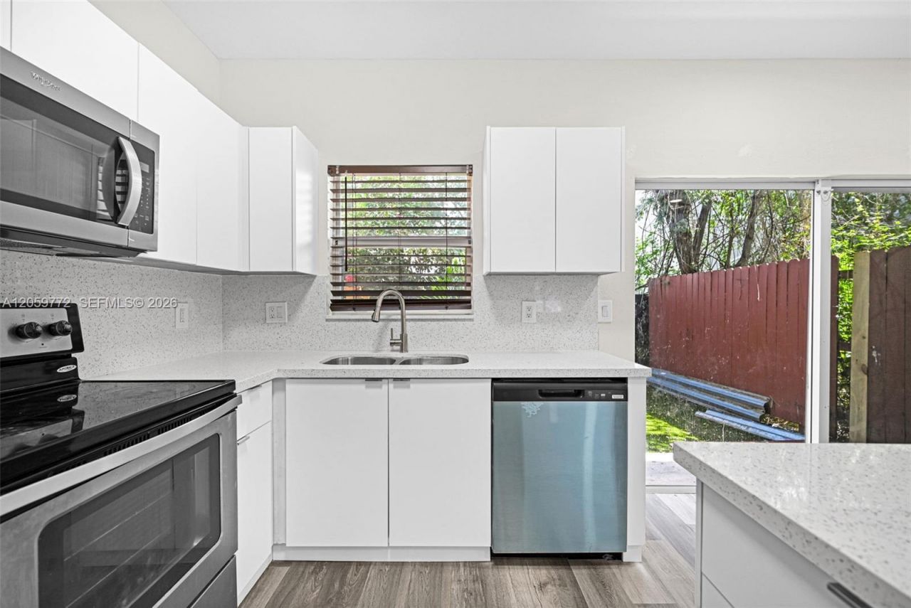 1681 SE 30th St , Unit 1681, Homestead, FL 33035 Photo