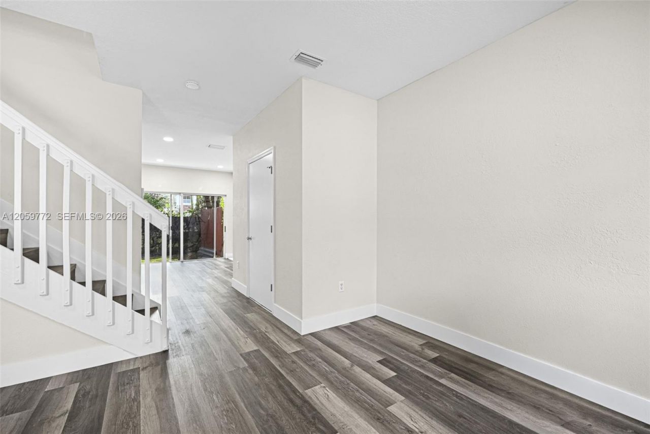 1681 SE 30th St , Unit 1681, Homestead, FL 33035 Photo