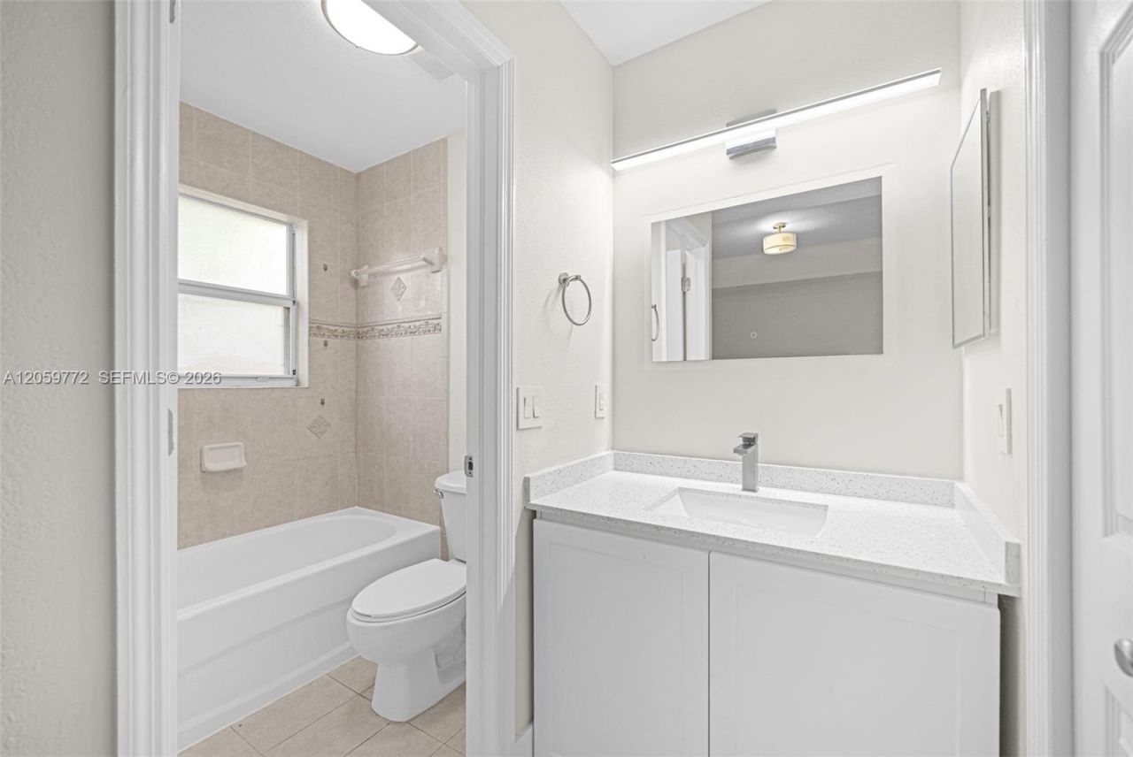 1681 SE 30th St , Unit 1681, Homestead, FL 33035 Photo