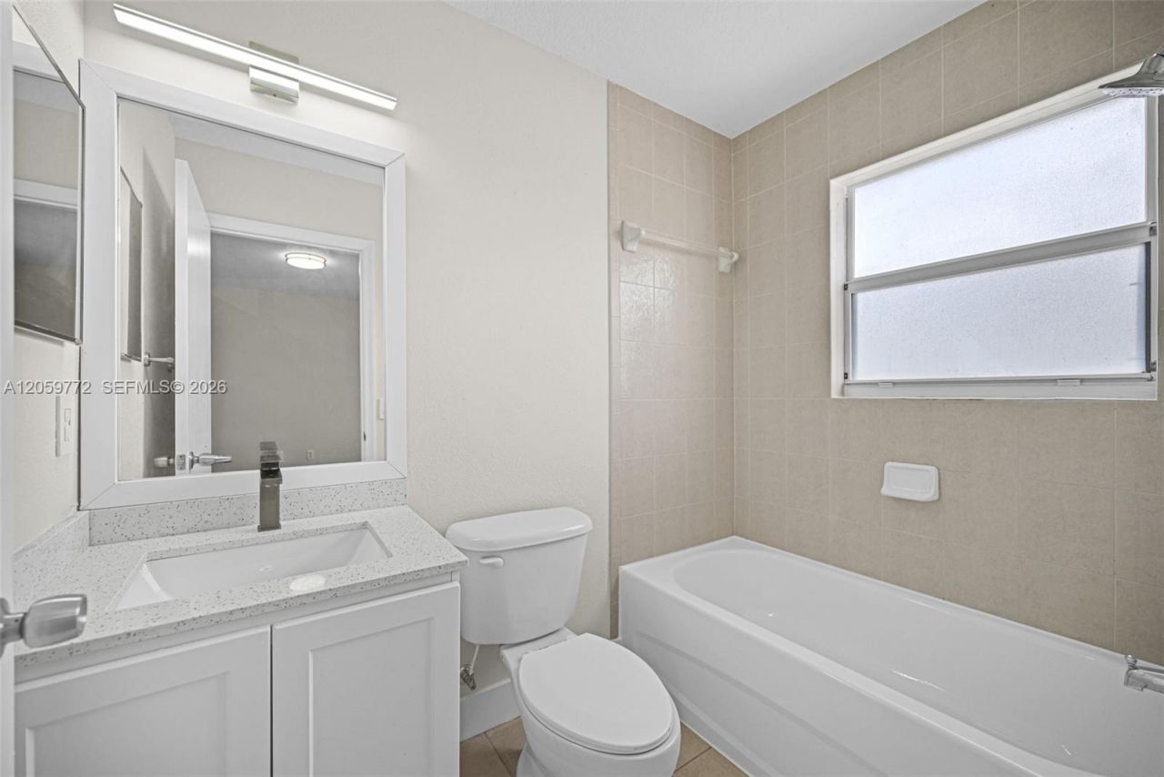 1681 SE 30th St , Unit 1681, Homestead, FL 33035 Photo