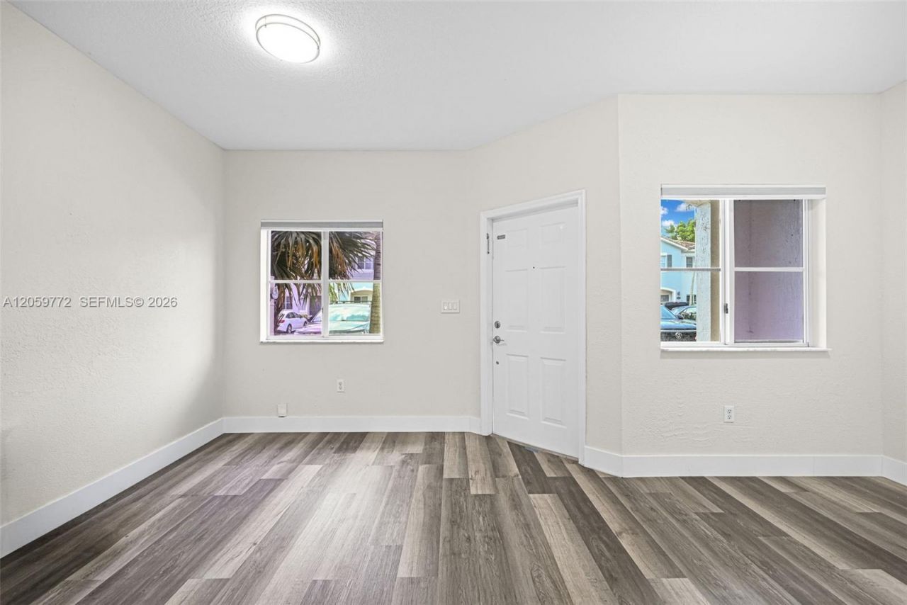 1681 SE 30th St , Unit 1681, Homestead, FL 33035 Photo