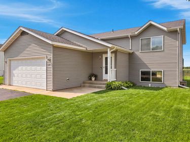 321 Jasmine Lane, Saint Joseph, MN 56374