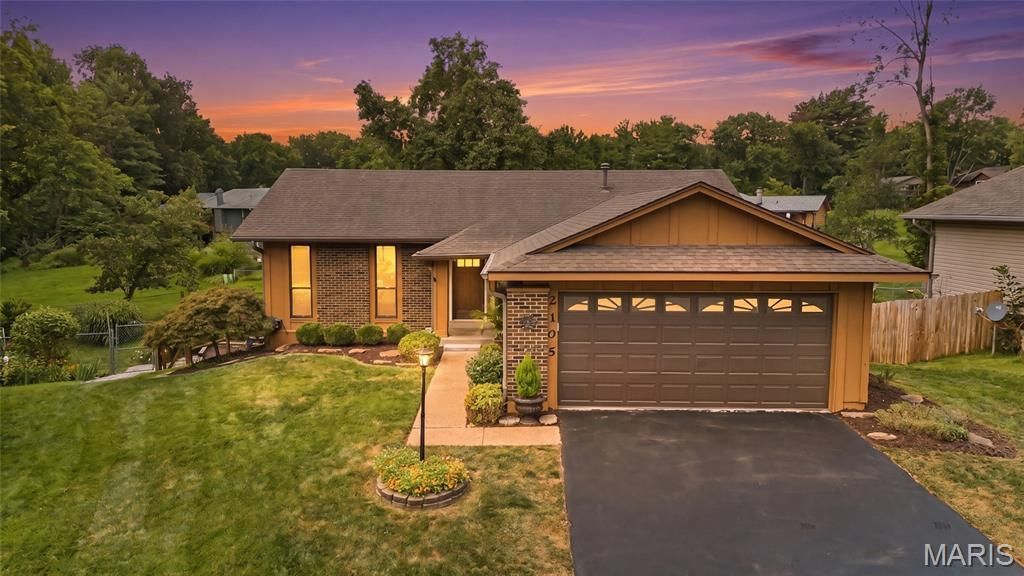 2105 Butterfield Court , Maryland Heights, MO 63043 Main Photo