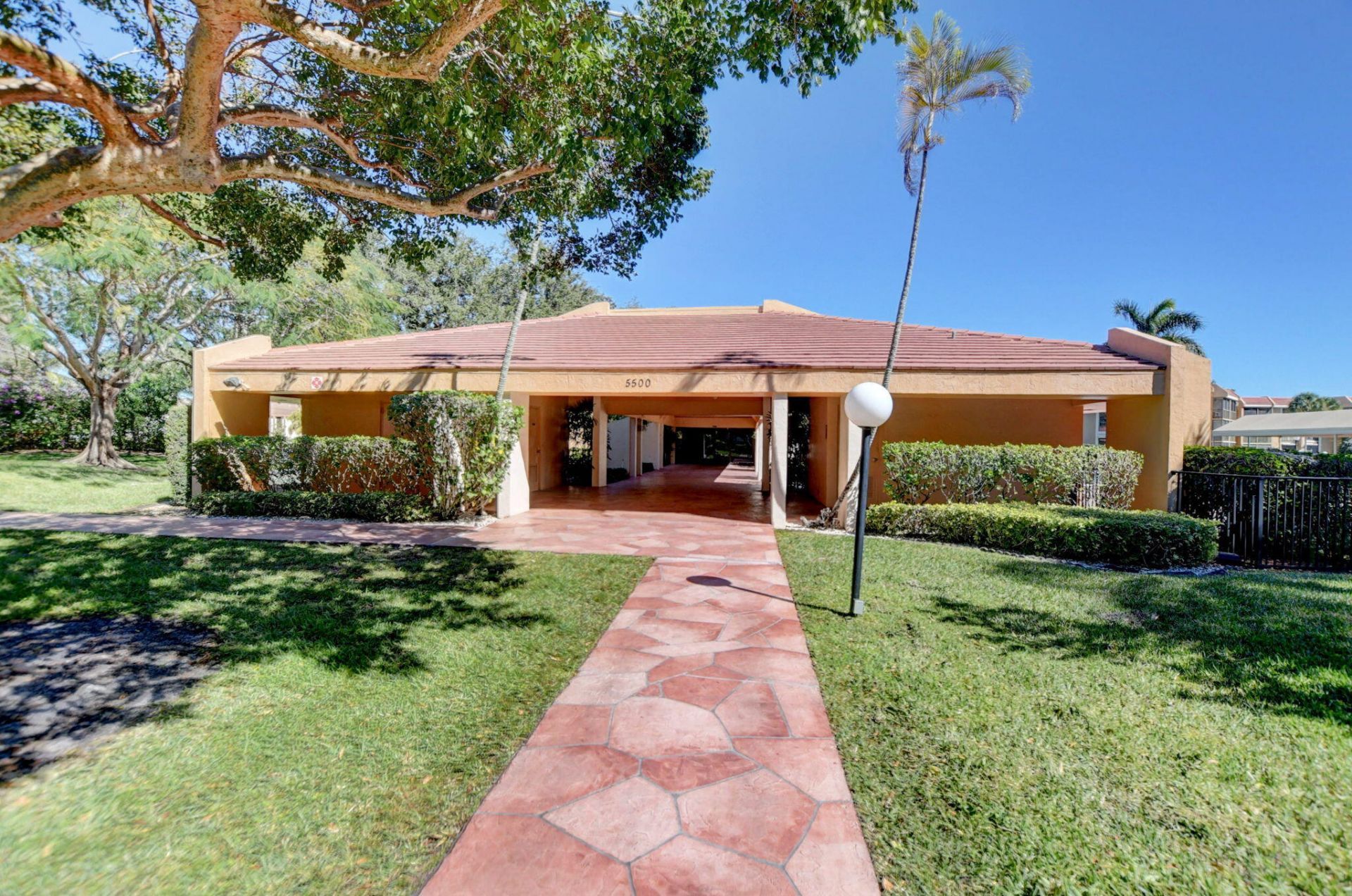 6048 Coral Lake Drive, Margate, FL 33063 Photo