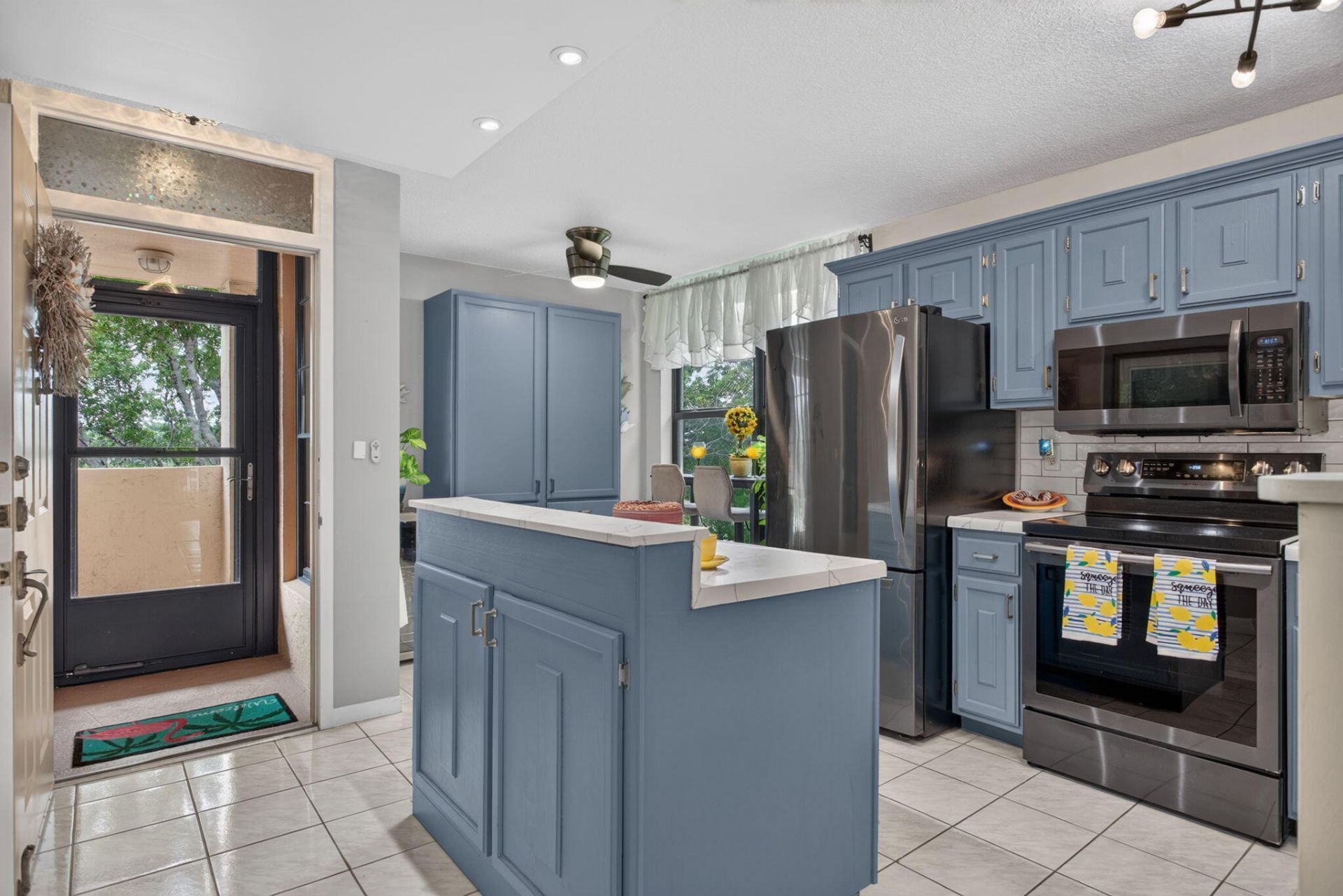 6048 Coral Lake Drive, Margate, FL 33063 Photo