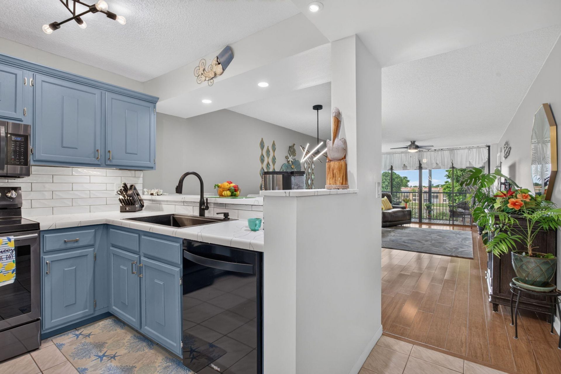 6048 Coral Lake Drive, Margate, FL 33063 Photo