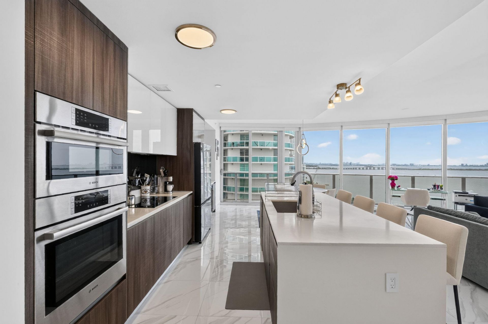 488 NE 18th Street, Unit 1515, Miami, FL 33132 Photo