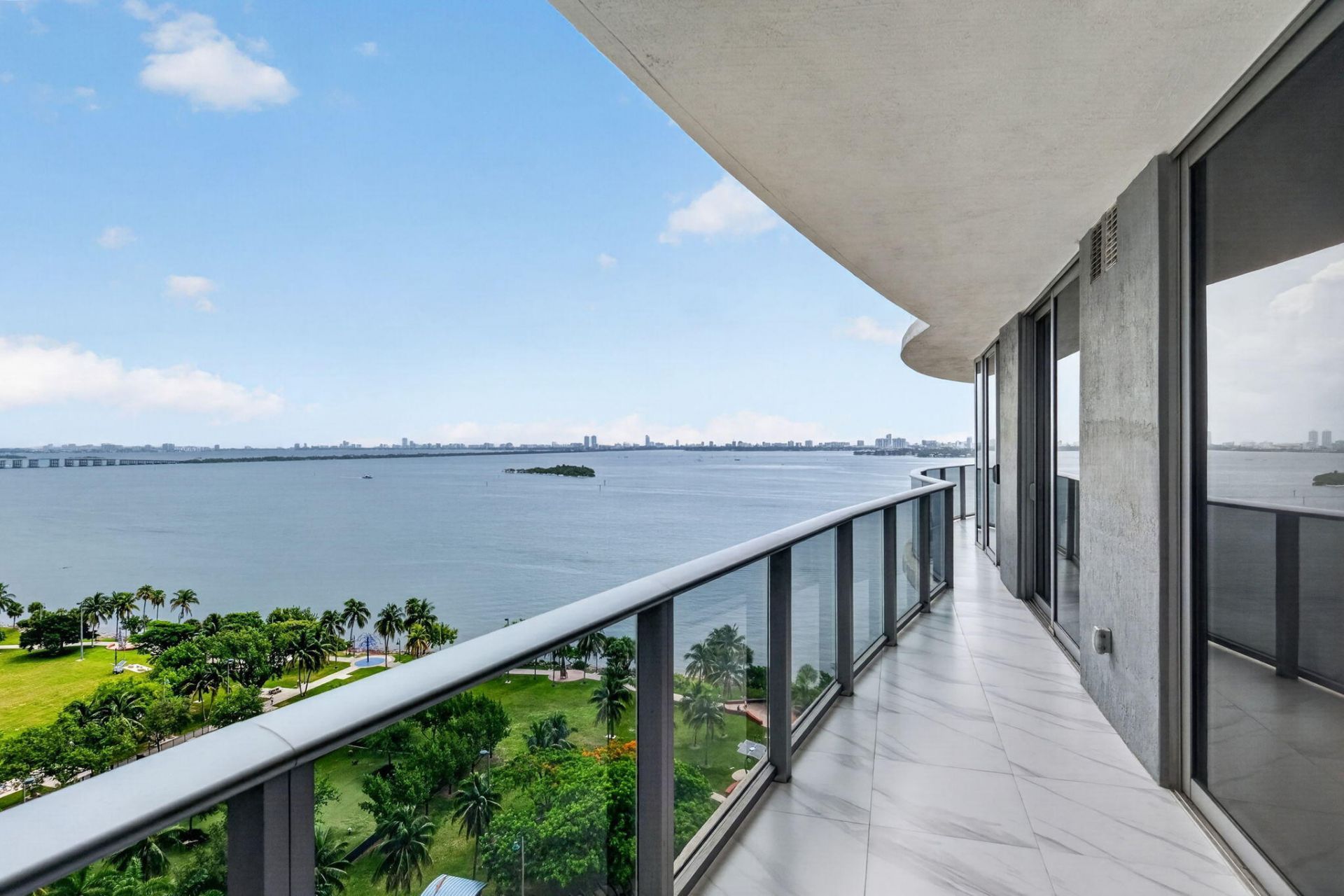 488 NE 18th Street, Unit 1515, Miami, FL 33132 Photo