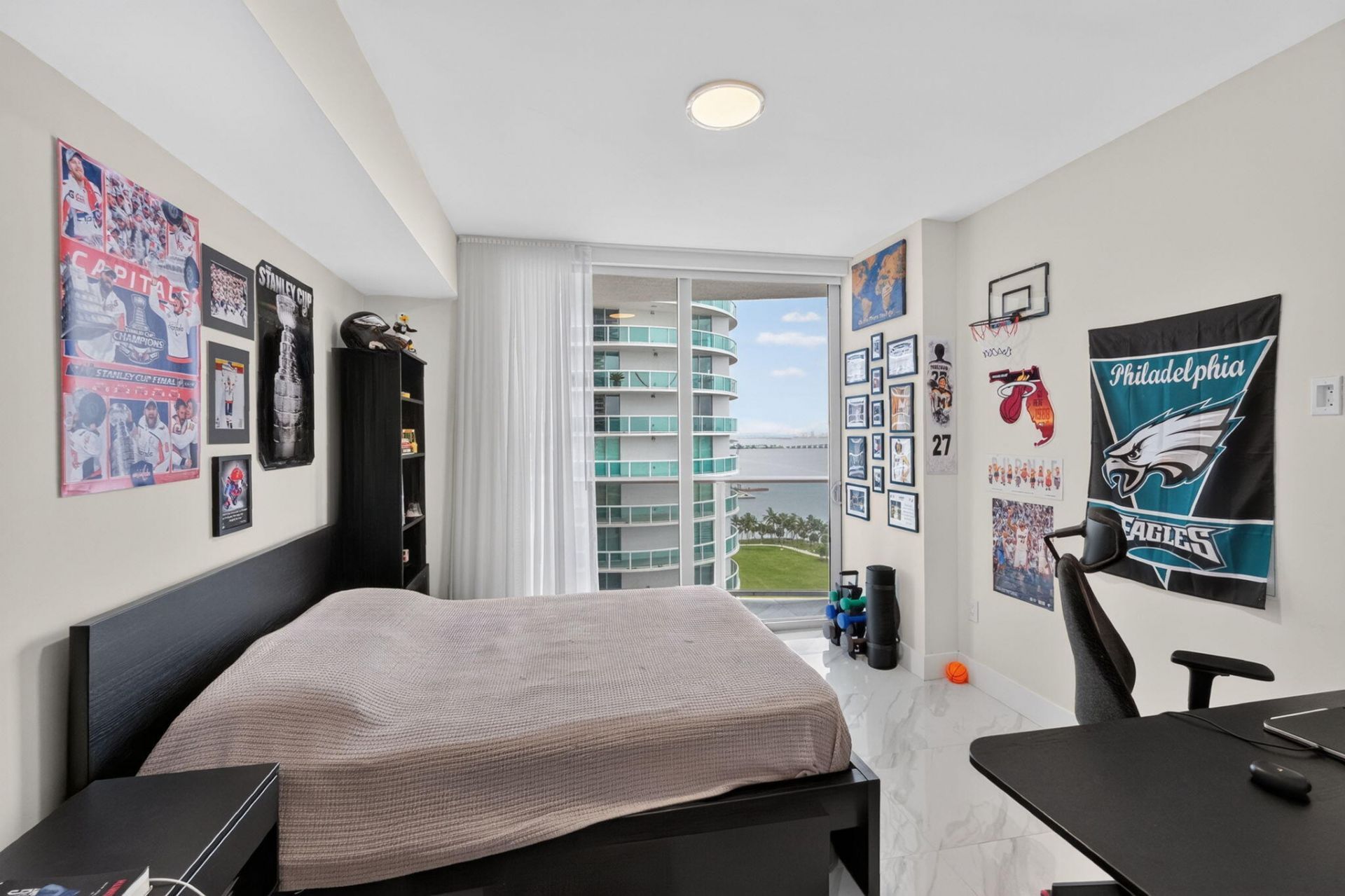 488 NE 18th Street, Unit 1515, Miami, FL 33132 Photo