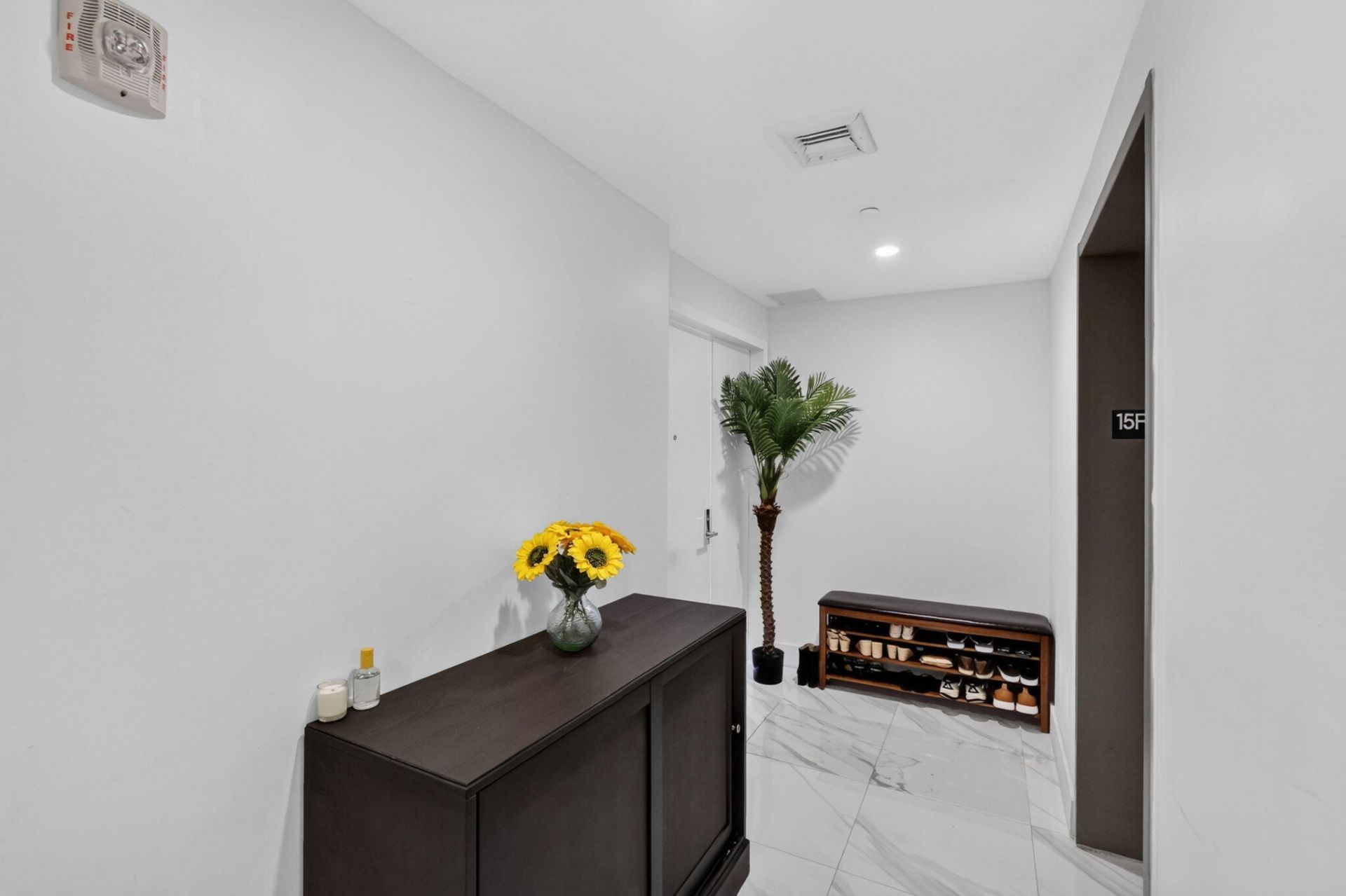 488 NE 18th Street, Unit 1515, Miami, FL 33132 Photo