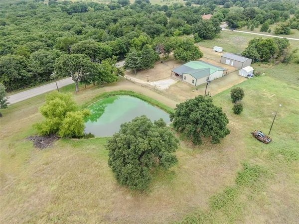 205 County Road 1794 , Sunset, TX 76270