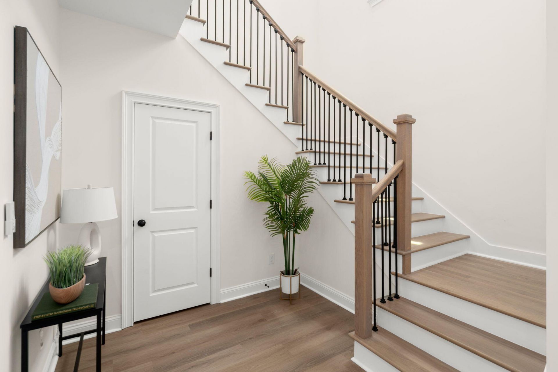 828 5th Avenue Photo 19