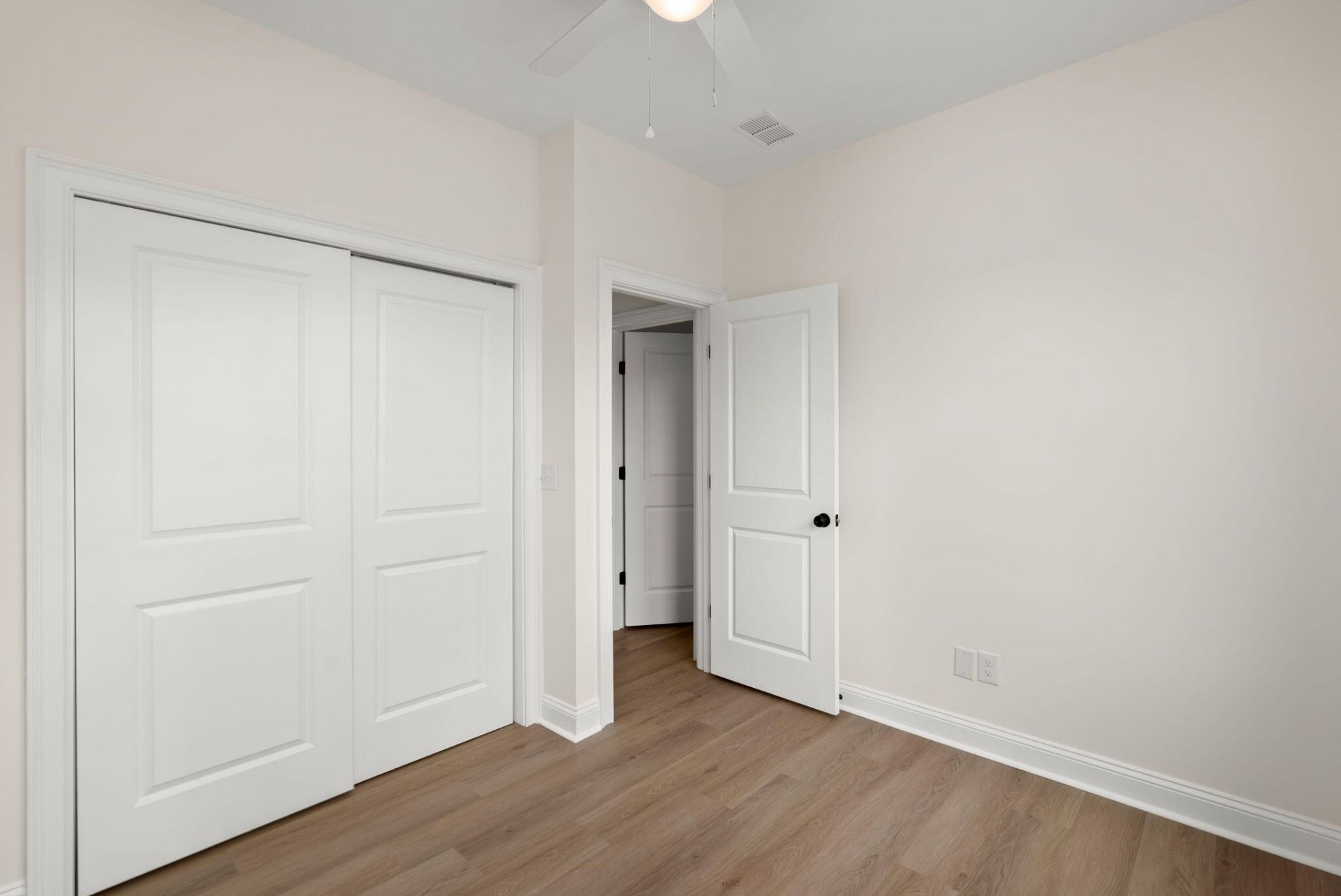 828 5th Avenue Photo 29