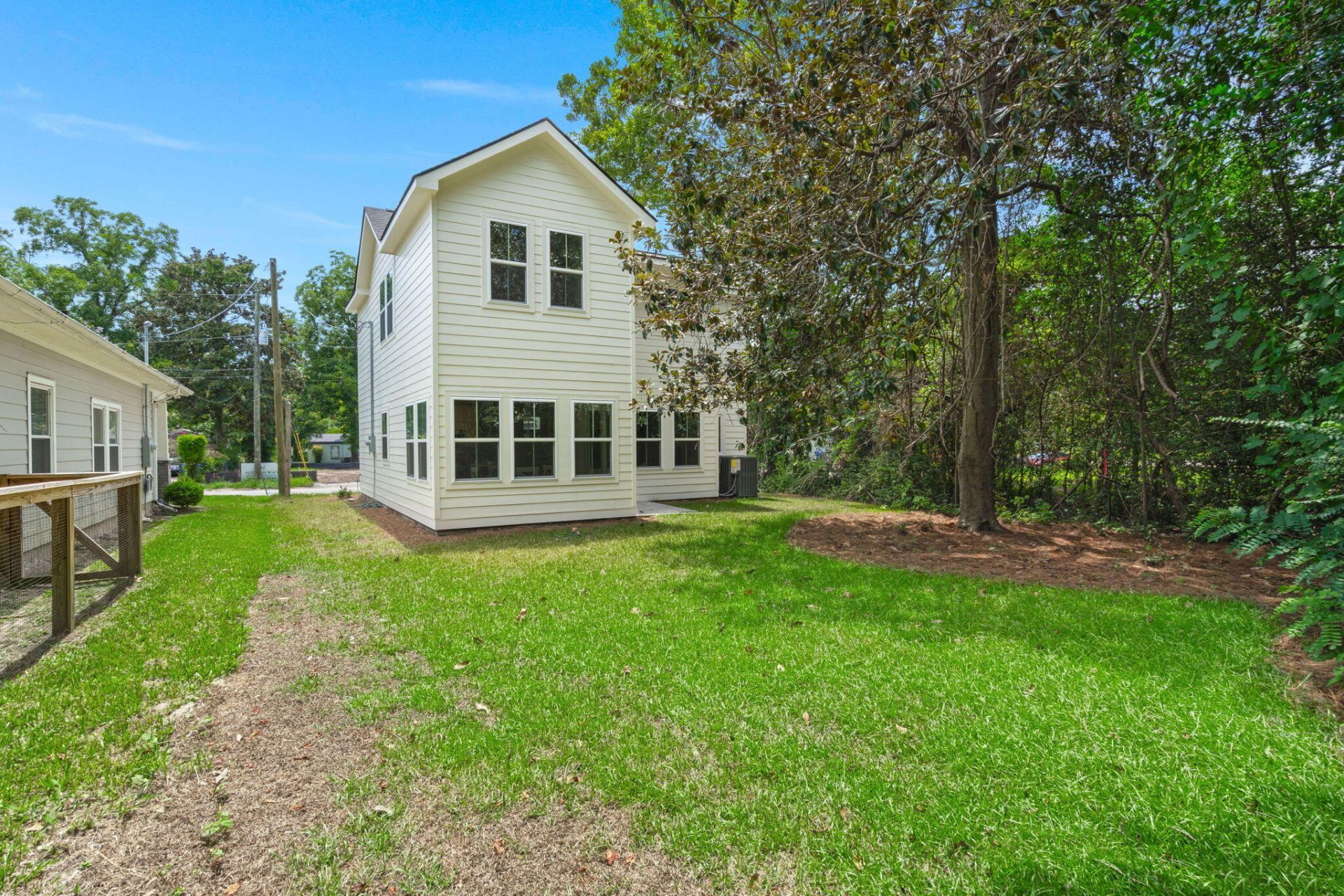 828 5th Avenue Photo 32