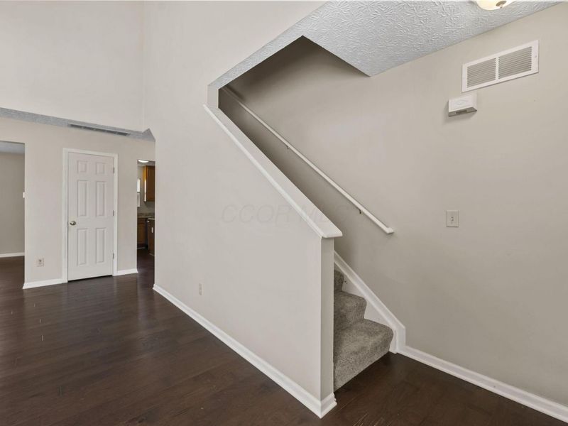 9175 Misty Dawn Drive, Columbus, OH 43240 Photo 15