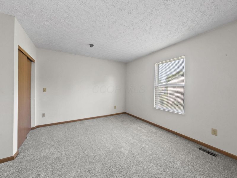 9175 Misty Dawn Drive, Columbus, OH 43240 Photo 25