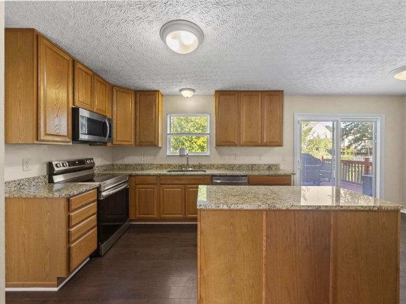 9175 Misty Dawn Drive, Columbus, OH 43240 Photo 5