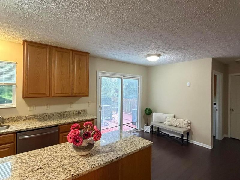 9175 Misty Dawn Drive, Columbus, OH 43240 Photo 7