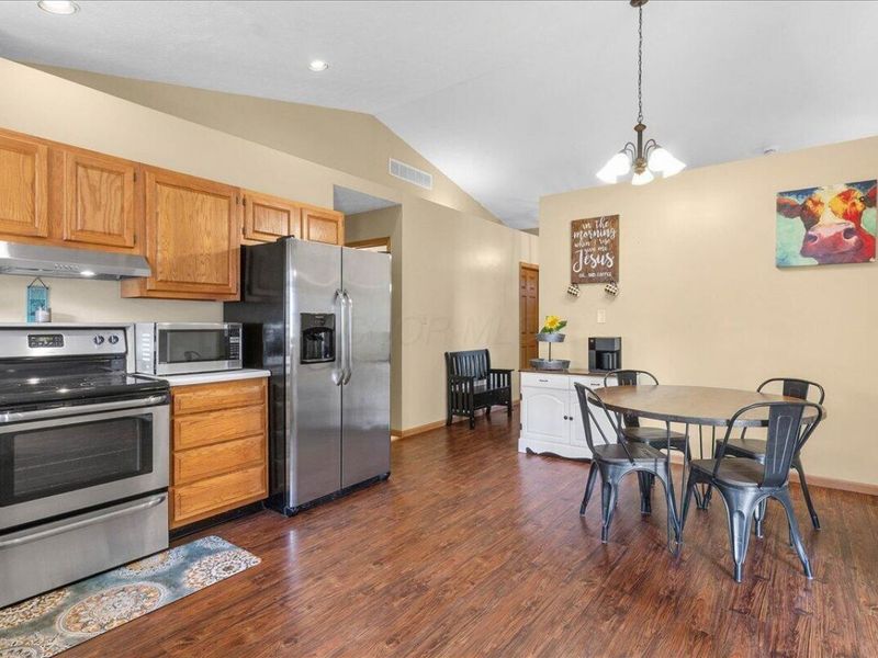 381 W Elm Street , North Lewisburg, OH 43060 Photo 5
