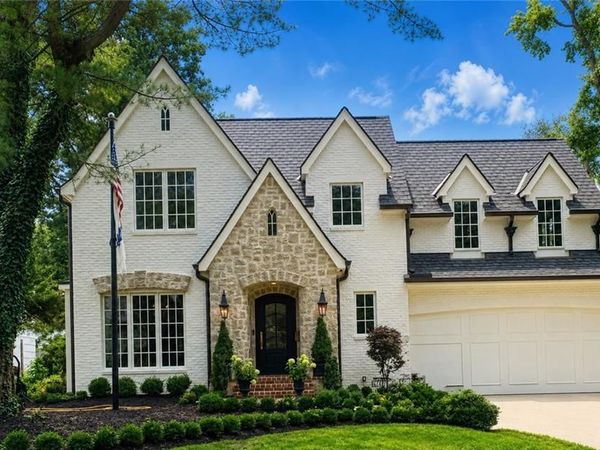 6748 Fontana Street, Prairie Village, KS 66208