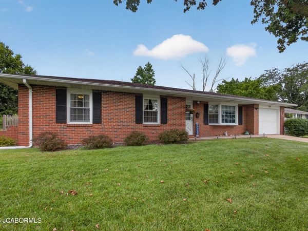 1605 COLONIAL COURT, Columbia, MO 65202