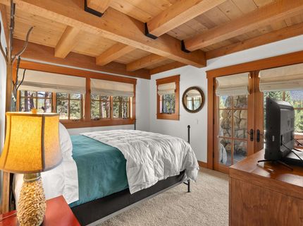340 Elias Baldwin, Truckee, CA 96161 Photo