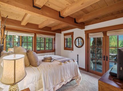 340 Elias Baldwin, Truckee, CA 96161 Photo