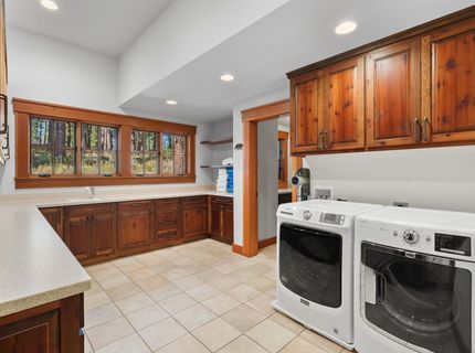 340 Elias Baldwin, Truckee, CA 96161 Photo