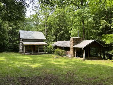 525 Rock Elm Lane, Vanceburg, KY 41179