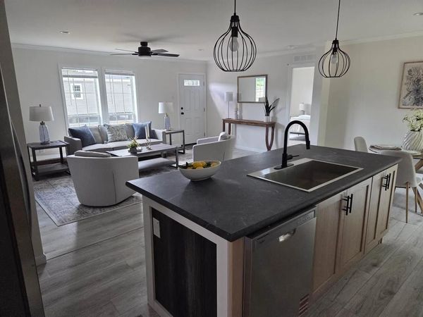 4 Quartz Street, Litchfield, NH 03052