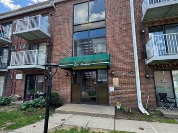 1186 Worcester Rd, Unit 231, Framingham, MA 01702