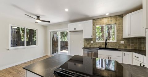 807 Gardner Street, South Lake Tahoe, CA 96150 Photo